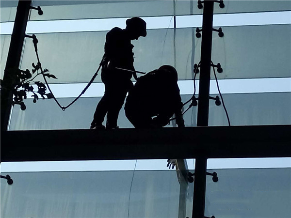 亮化工程設(shè)計和亮化工程施工怎樣做才能節(jié)省成本？